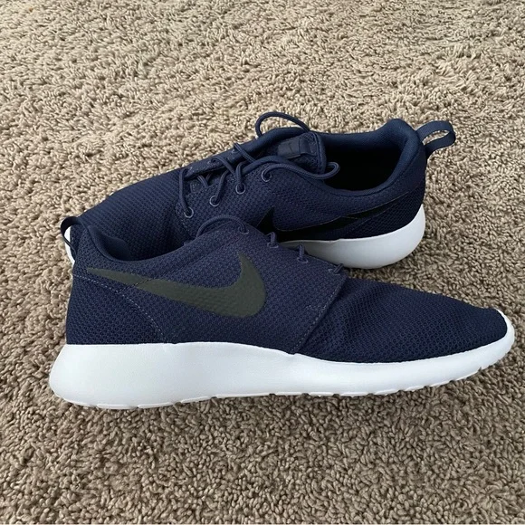 Navy Nikes - Picture 3 of 8